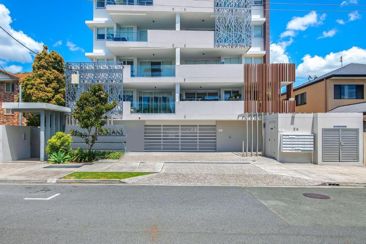 Modern Contemporary Southport Apartment - Coasthm Gold Coast Buitenkant foto
